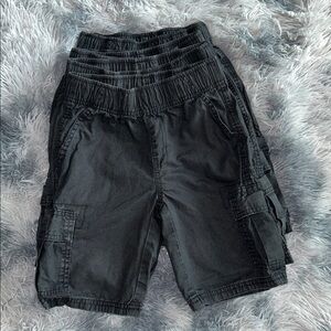 5 Children’s Place Black Cargo Shorts - sz 6